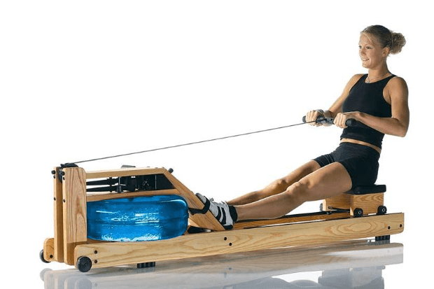 Water resistance rowing machine